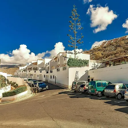 Spacious 2 Bedroom Tenerife South Apartamento Costa Adeje (Tenerife)